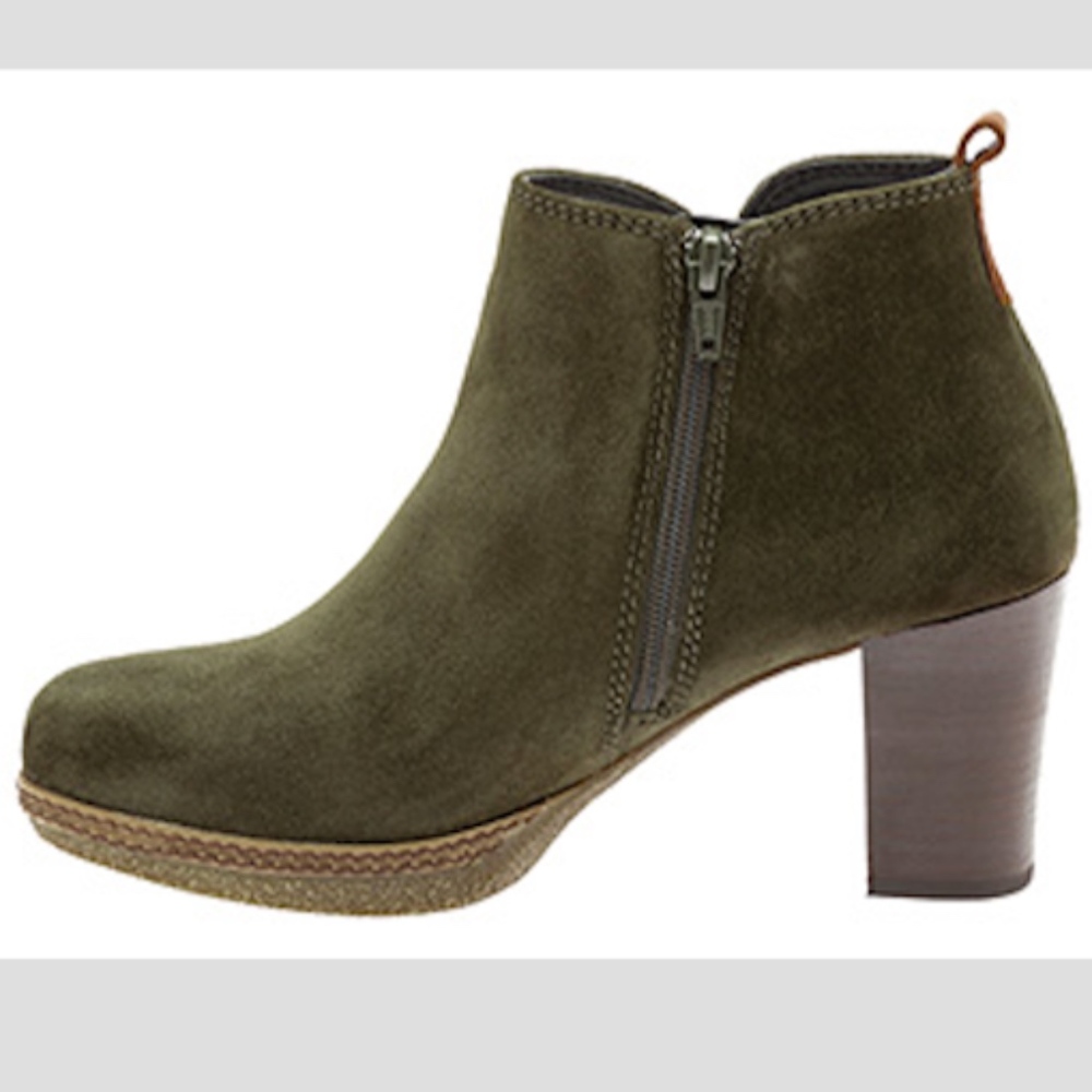 NIB Gabor Olive Green Suede Platform Boot 7.5